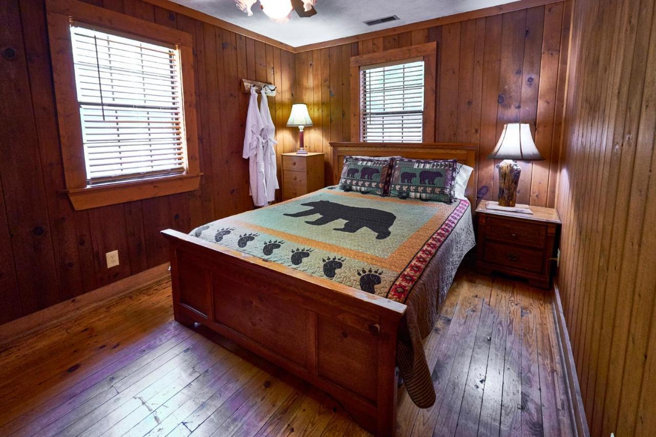 A Cabin In The Woods Pigeon Forge Buitenkant foto