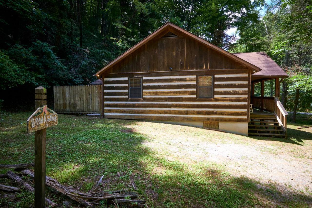 A Cabin In The Woods Pigeon Forge Buitenkant foto